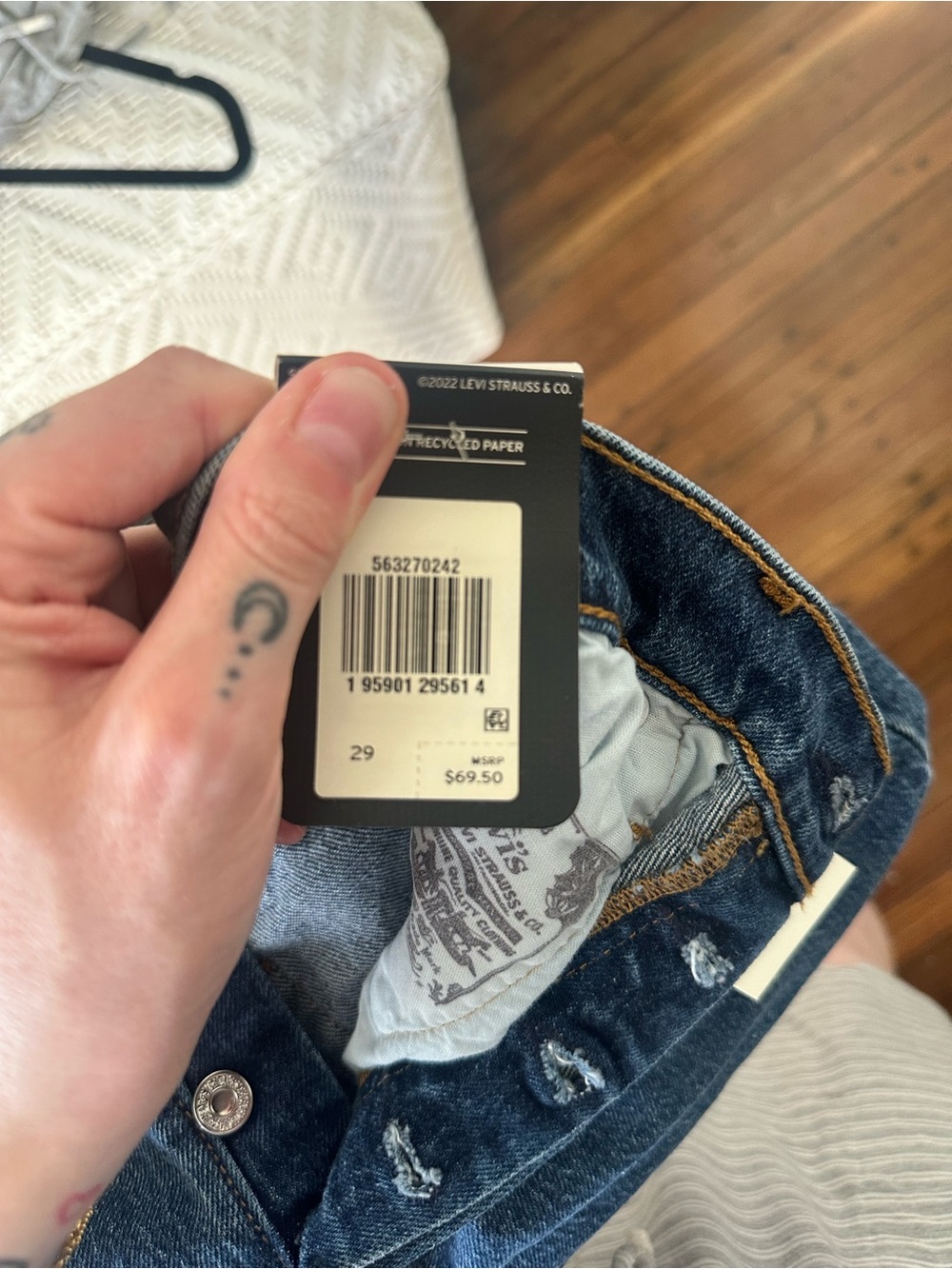Levi's 501 Denim Cutoff Shorts - Blue size 29 - Picture 3 of 4